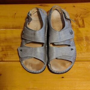 💚Ladies Finn Comfort Gray Sandals
